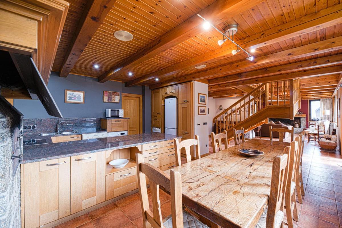Вилла Casa Lola Pirene Вьелья Экстерьер фото